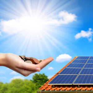 Dotácie na solárne panely sa zaviedli predovšetkým na podporu zavádzania obnoviteľných zdrojov energie ako spôsobu boja proti zmene klímy.